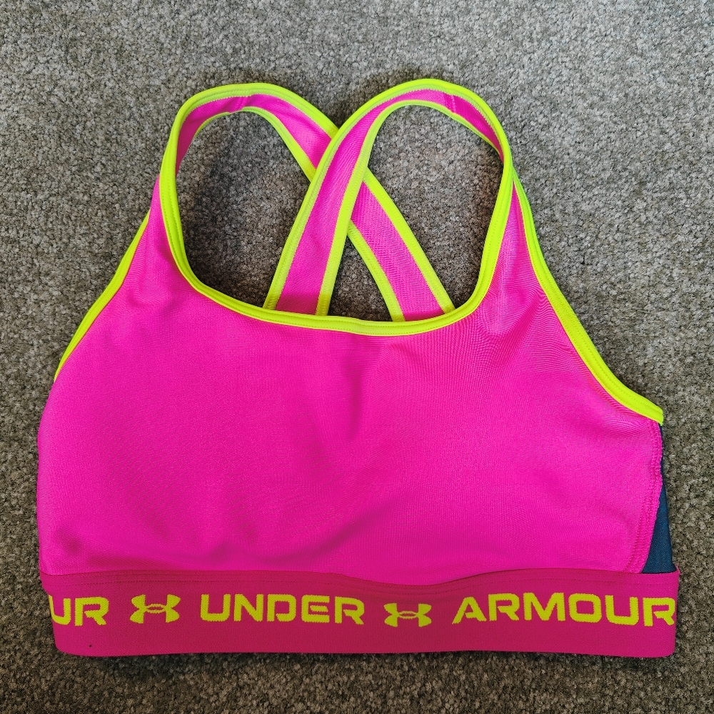 **3/$40** BUNDLE & & SAVE!!! Under armour sports bra!